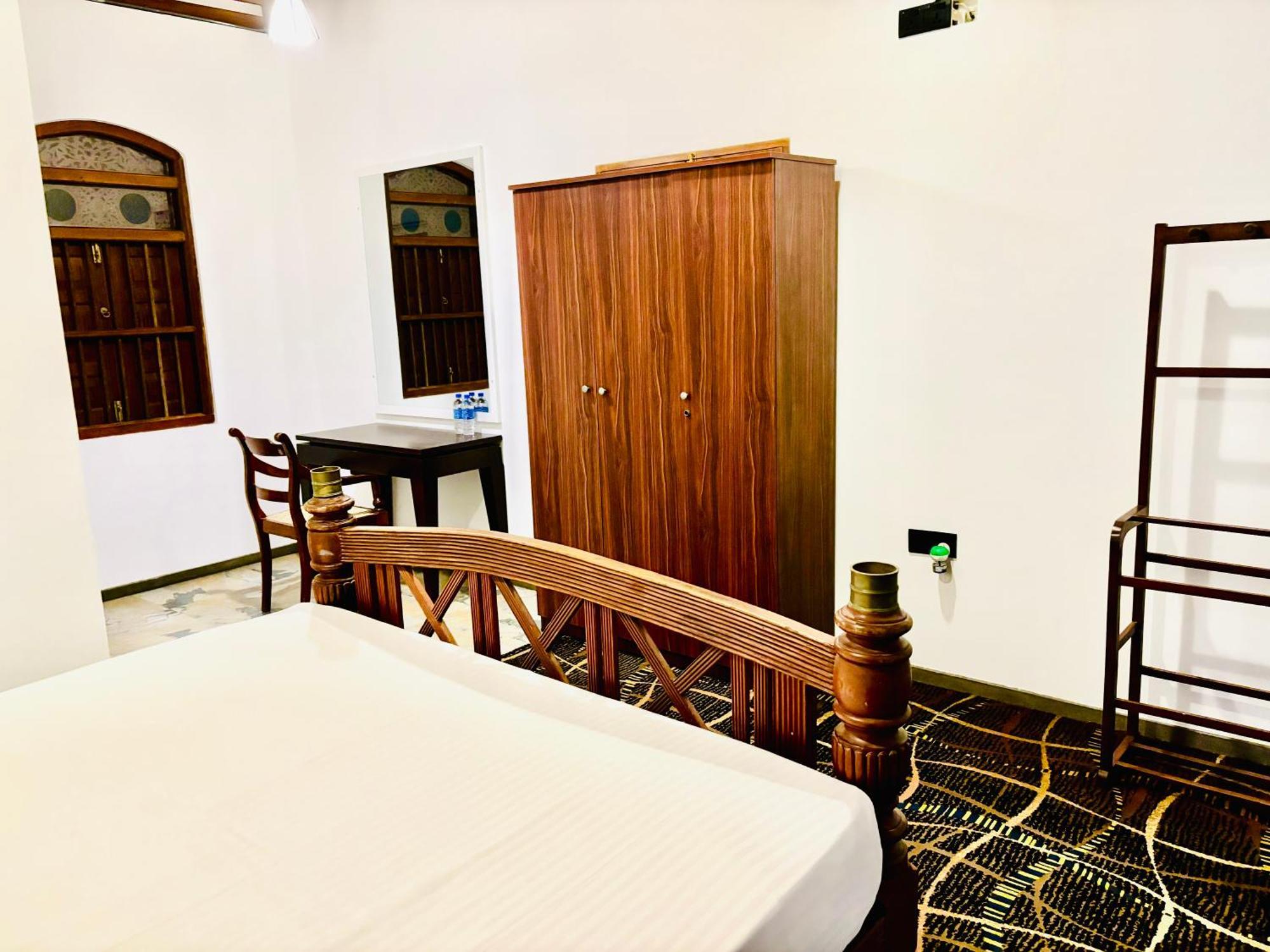 Hotel Blue Fox Hikkaduwa Zewnętrze zdjęcie